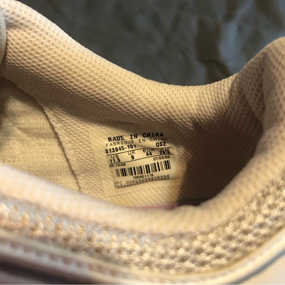 Vintage Nike Sneakers - Picture 7 of 7